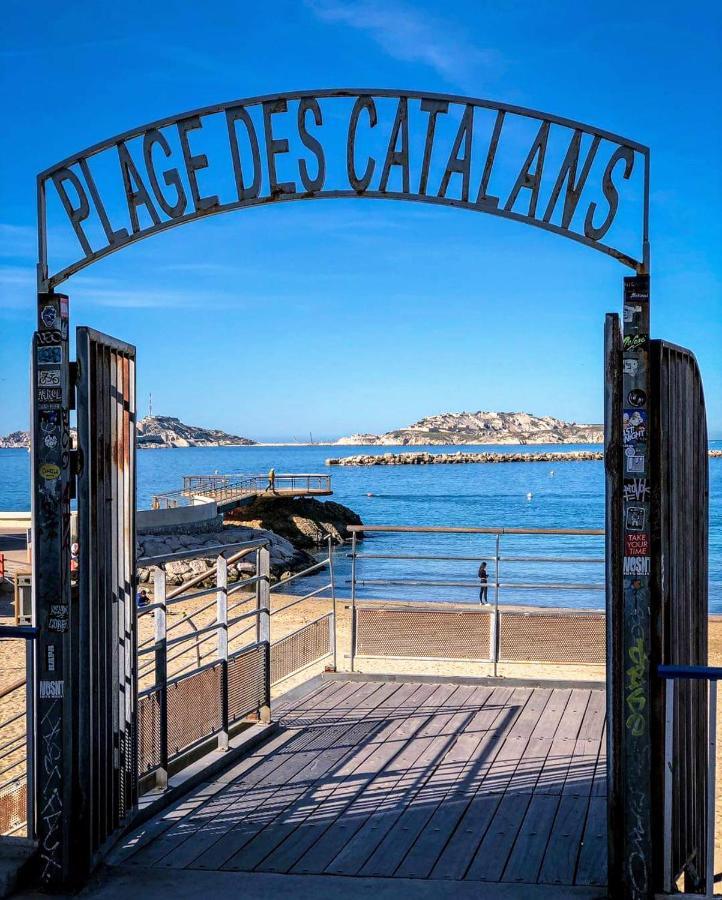 Studio Coin Nuit, Entre Plage Et Centre Марсилия Екстериор снимка